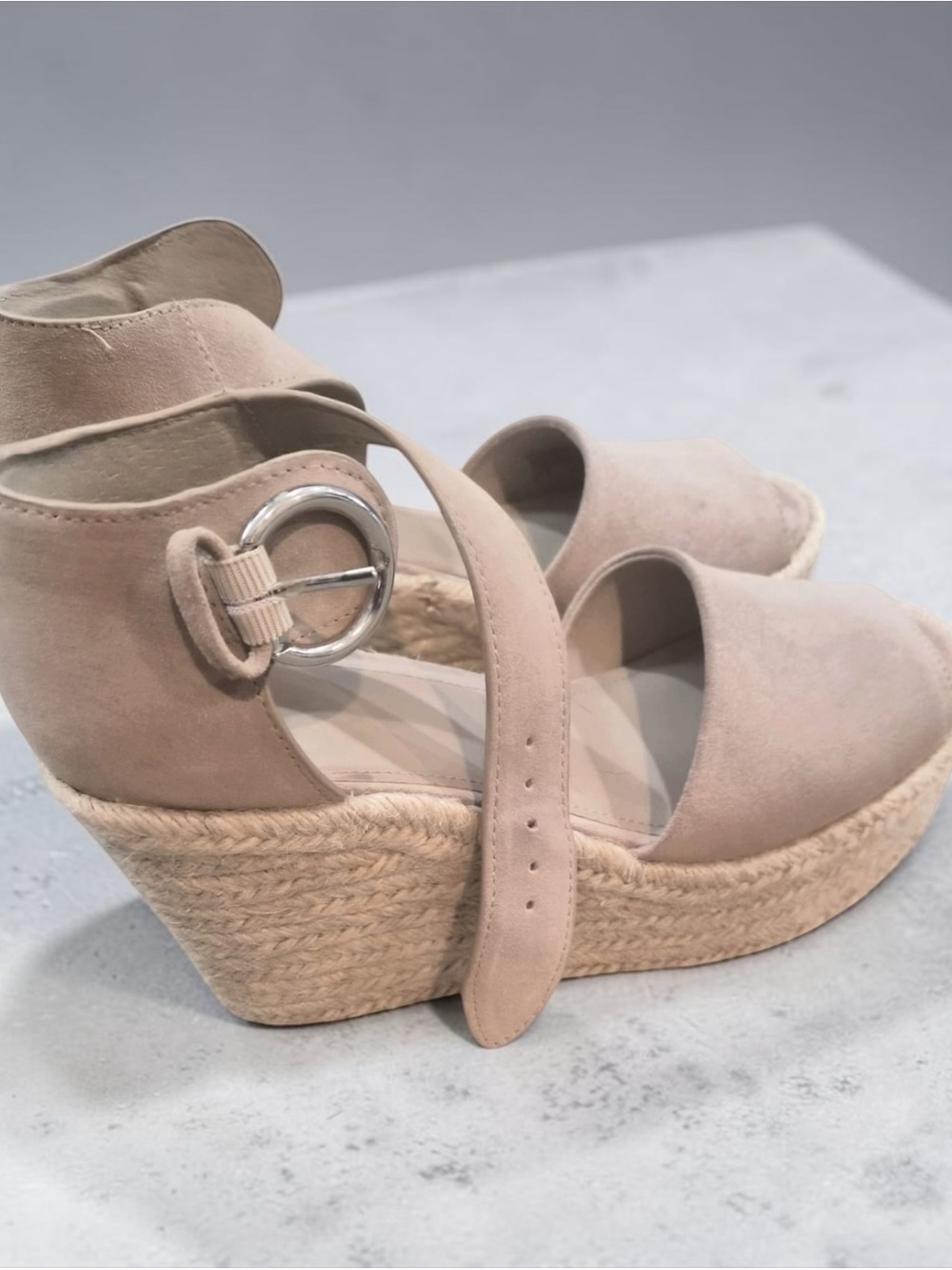 Marc Fisher Suede Espadrille Wedge Sandals in Light Taupe | Size 8.5
